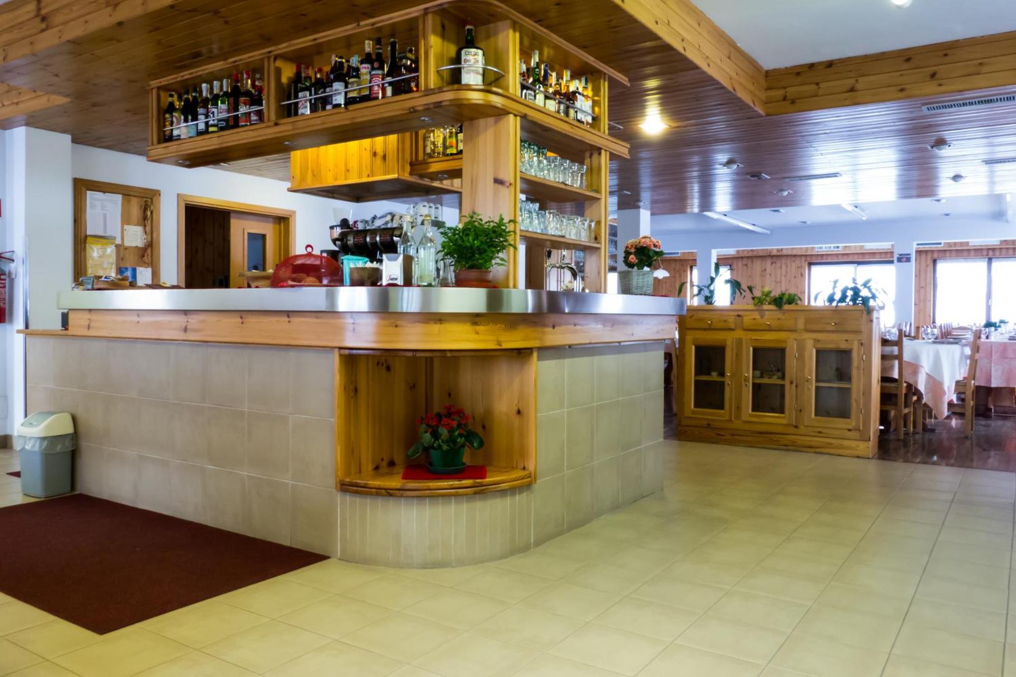 Hotel Valdotain Villeneuve Exteriér fotografie