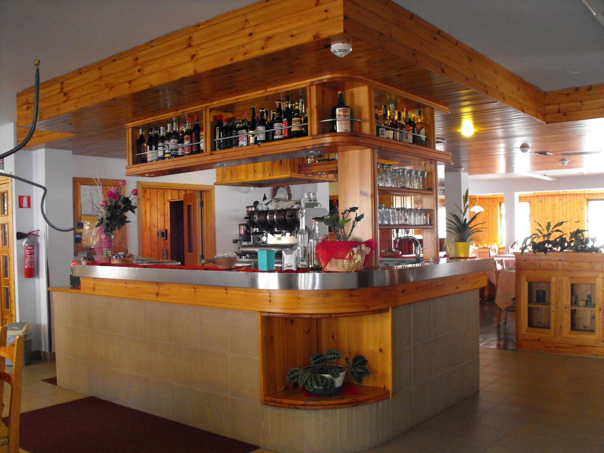 Hotel Valdotain Villeneuve Exteriér fotografie