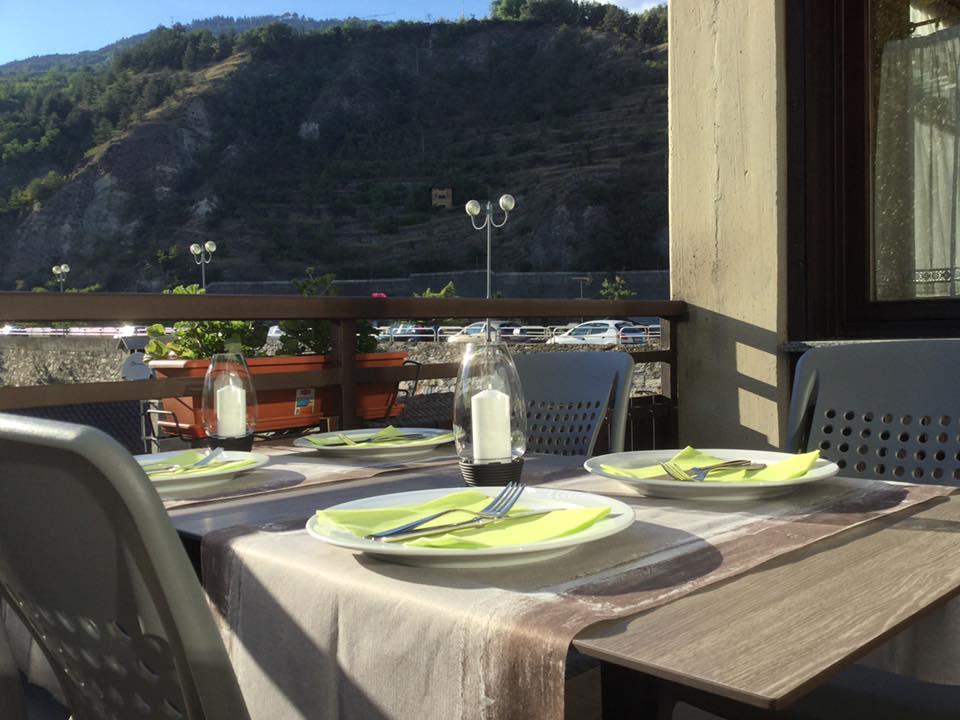 Hotel Valdotain Villeneuve Exteriér fotografie