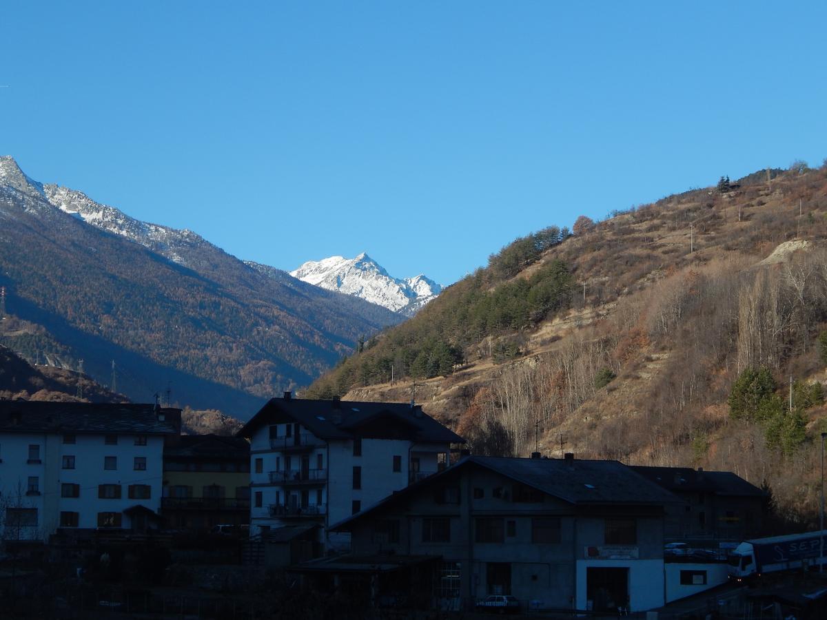 Hotel Valdotain Villeneuve Exteriér fotografie